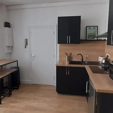 Bel Appartement Rez-De-Chaussee Cour Proche Centre Bourges Exterior photo